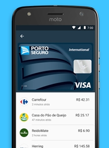 Celular com Android Pay mostrando últimos pagamentos