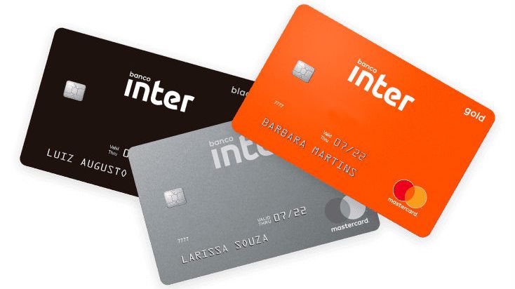 Ilustração de três cartões do Banco Inter