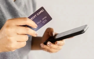 cartão de crédito e celular