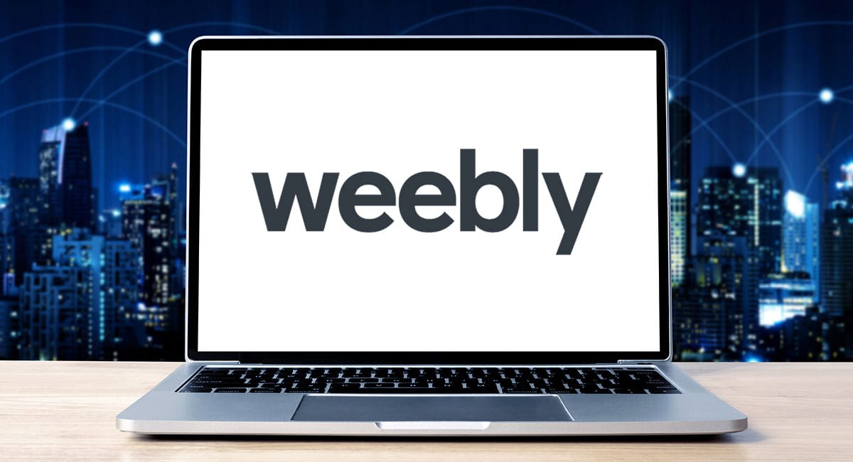 Notecbook com logo weebly