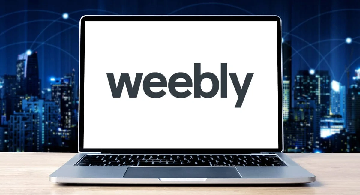 Notecbook com logo weebly